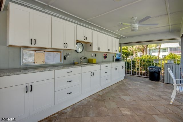 7050 Nantucket CIR 1, North Fort Myers, FL 33917