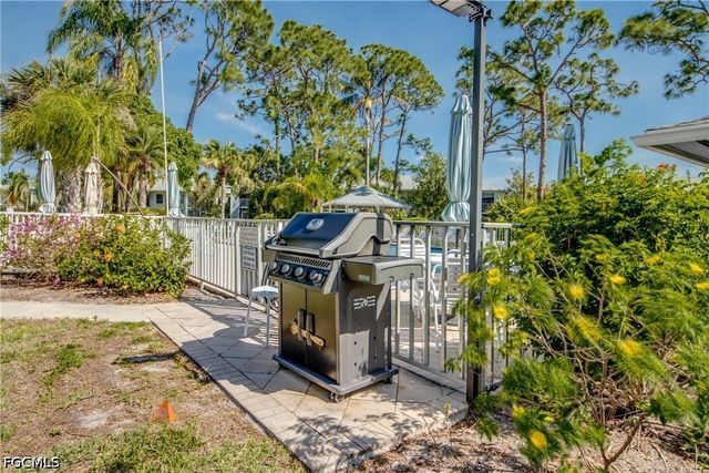 7050 Nantucket CIR 1, North Fort Myers, FL 33917