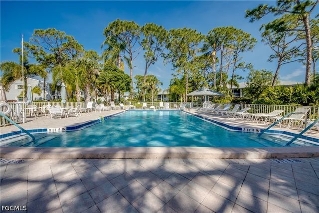 7050 Nantucket CIR 1, North Fort Myers, FL 33917