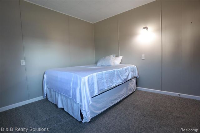 4131 Pleasant Street, North Branch, MI 48461