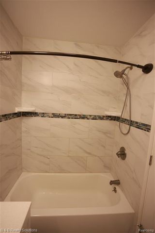 4131 Pleasant Street, North Branch, MI 48461