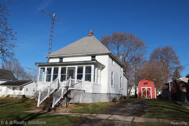 4131 Pleasant Street, North Branch, MI 48461