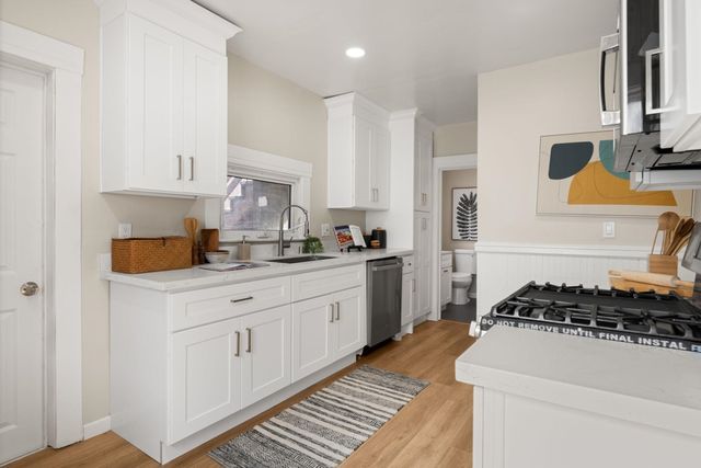 551 551 53Rd St, Oakland, CA 94609