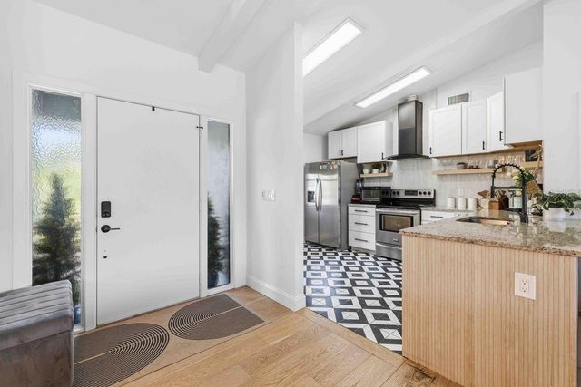 8021 TIMBER LAKE LANE, Sarasota, FL 34243