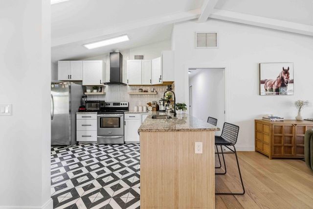 8021 TIMBER LAKE LANE, Sarasota, FL 34243