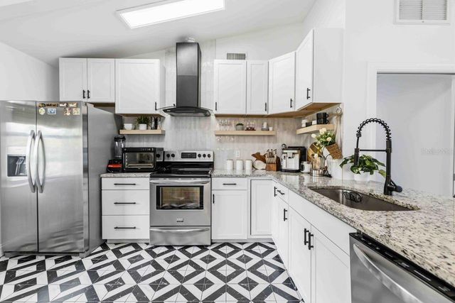 8021 TIMBER LAKE LANE, Sarasota, FL 34243