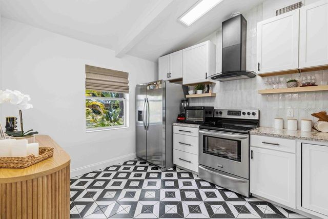 8021 TIMBER LAKE LANE, Sarasota, FL 34243