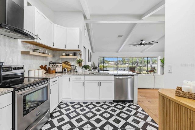 8021 TIMBER LAKE LANE, Sarasota, FL 34243