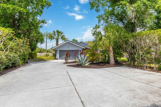 8021 TIMBER LAKE LANE, Sarasota, FL 34243