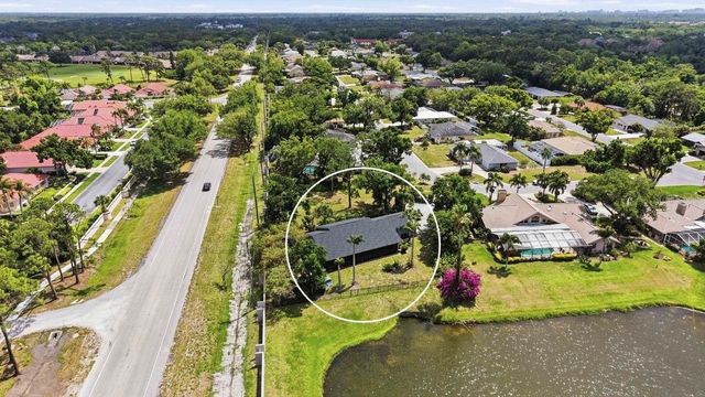 8021 TIMBER LAKE LANE, Sarasota, FL 34243