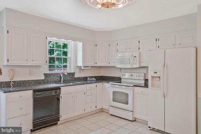 10524 ANITA DR, Lorton, VA 22079