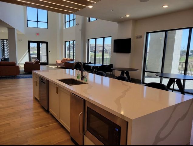 2700 Old Denton Road 2276, Carrollton, TX 75007