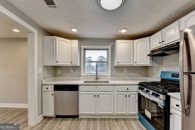 574 Glendale Road, Scottdale, GA 30079