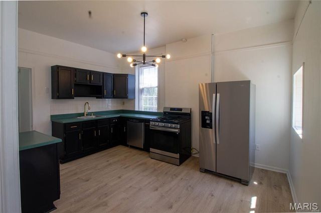 2214 Cherokee Street 2nd Fl, St Louis, MO 63118