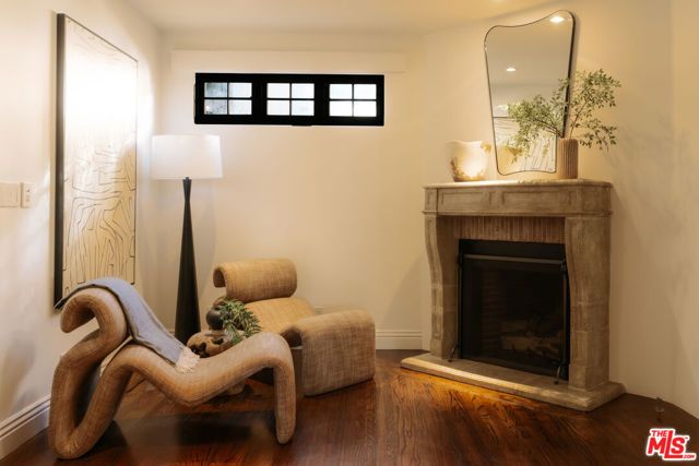 1437 Queens Road, Los Angeles, CA 90069