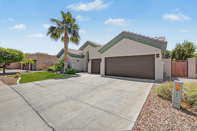 14619 W INDIANOLA Avenue, Goodyear, AZ 85395