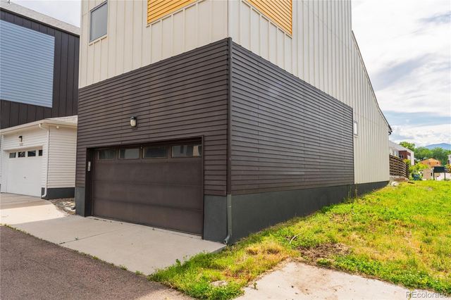 6892 Juniper Court, Arvada, CO 80007