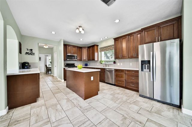 20507 Forest Stream Drive, Humble, TX 77346