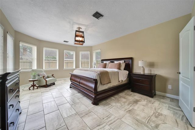 20507 Forest Stream Drive, Humble, TX 77346