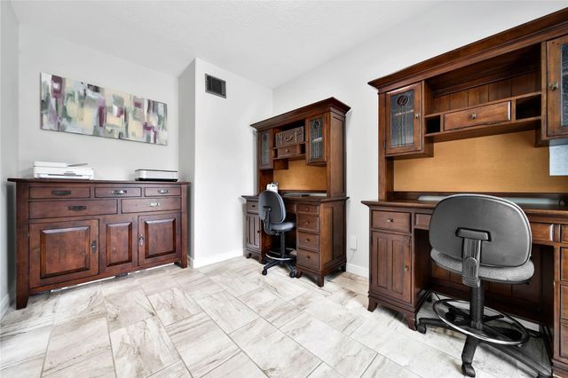 20507 Forest Stream Drive, Humble, TX 77346