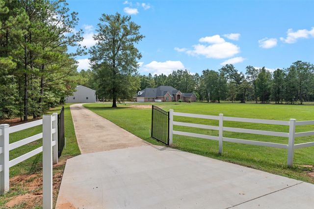 2584 Butler Hill Road, Benton, LA 71006