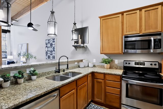 630 N College Avenue 201, Indianapolis, IN 46204
