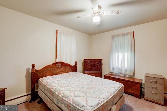 231 WARWICK RD, Elverson, PA 19520