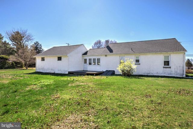 231 WARWICK RD, Elverson, PA 19520