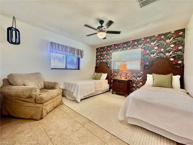 1220 SE 19th LN, Cape Coral, FL 33990