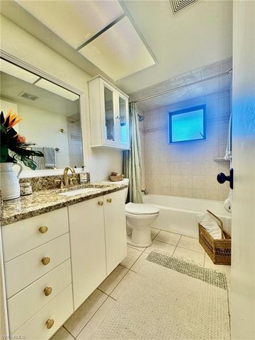 1220 SE 19th LN, Cape Coral, FL 33990