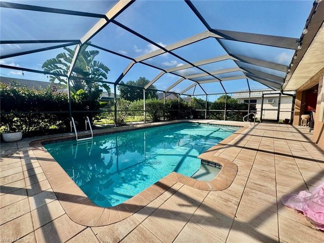 1220 SE 19th LN, Cape Coral, FL 33990