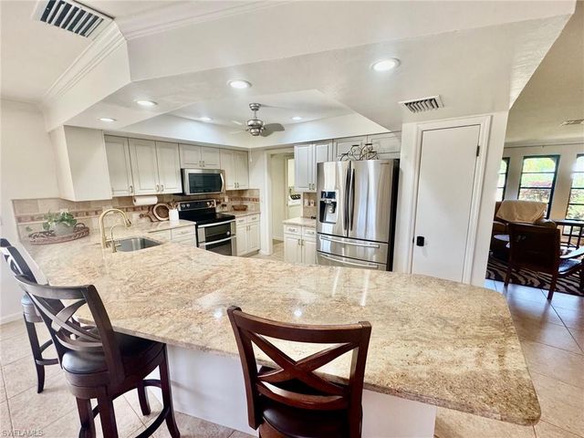 1220 SE 19th LN, Cape Coral, FL 33990