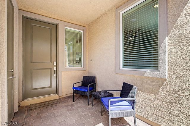 194 Viento Ridge Street, Henderson, NV 89012