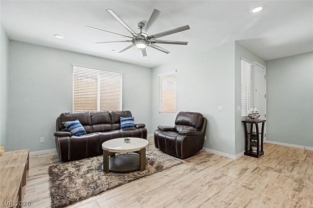 194 Viento Ridge Street, Henderson, NV 89012