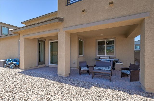 194 Viento Ridge Street, Henderson, NV 89012