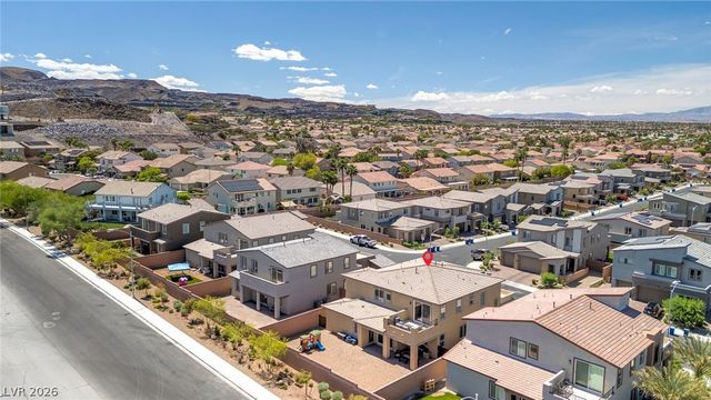 194 Viento Ridge Street, Henderson, NV 89012