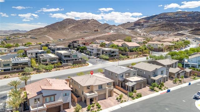 194 Viento Ridge Street, Henderson, NV 89012