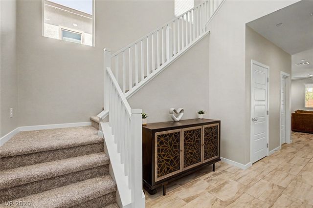 194 Viento Ridge Street, Henderson, NV 89012