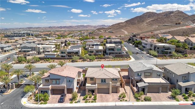 194 Viento Ridge Street, Henderson, NV 89012