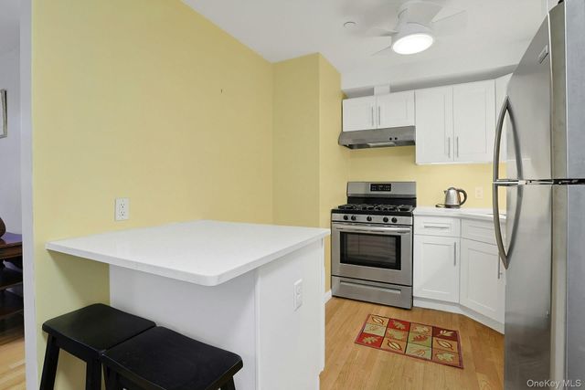 1 Hawley Terrace 2A, Yonkers, NY 10701