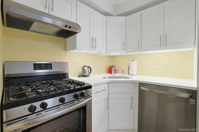 1 Hawley Terrace 2A, Yonkers, NY 10701
