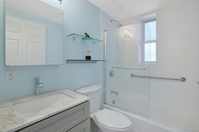 1 Hawley Terrace 2A, Yonkers, NY 10701