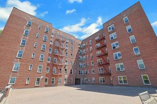 1 Hawley Terrace 2A, Yonkers, NY 10701