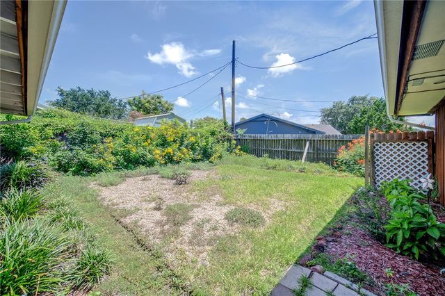1601 Spicewood Dr, Corpus Christi, TX 78412