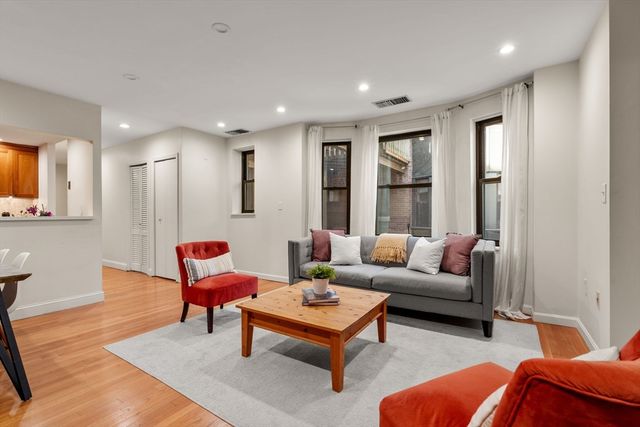 103 Gainsborough St 108, Boston, MA 02115
