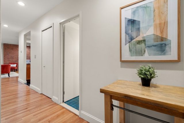 103 Gainsborough St 108, Boston, MA 02115