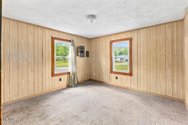 201 Melrose Street, Hampton, TN 37658