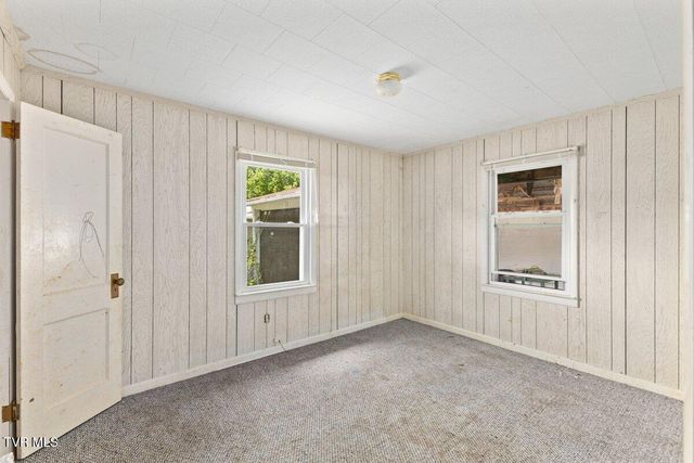 201 Melrose Street, Hampton, TN 37658