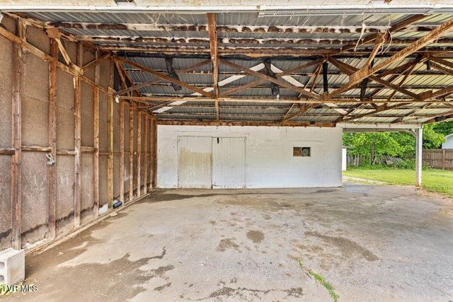 201 Melrose Street, Hampton, TN 37658