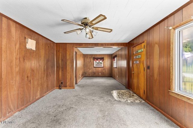 201 Melrose Street, Hampton, TN 37658